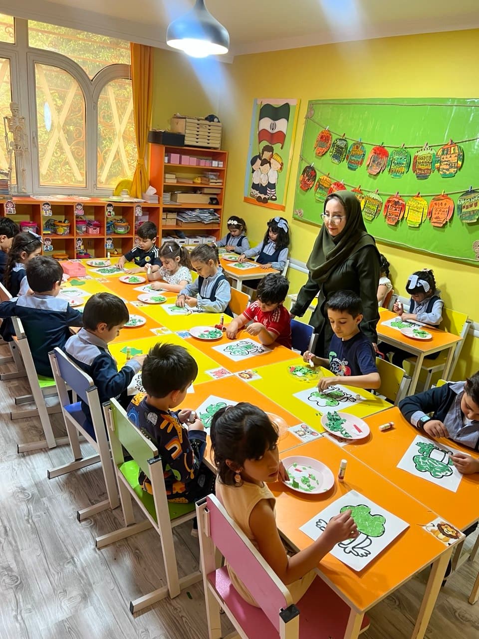 کودکستان و پیش دبستانی رزا