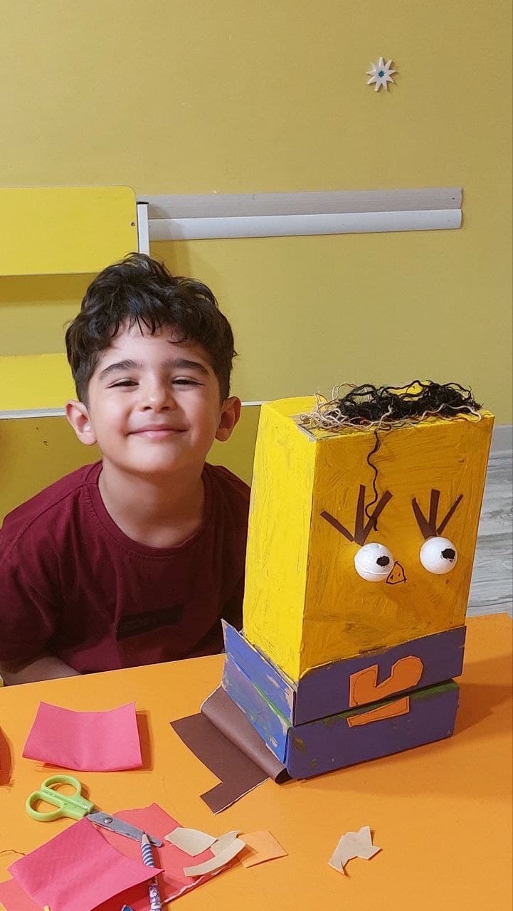 کودکستان و پیش دبستانی رزا