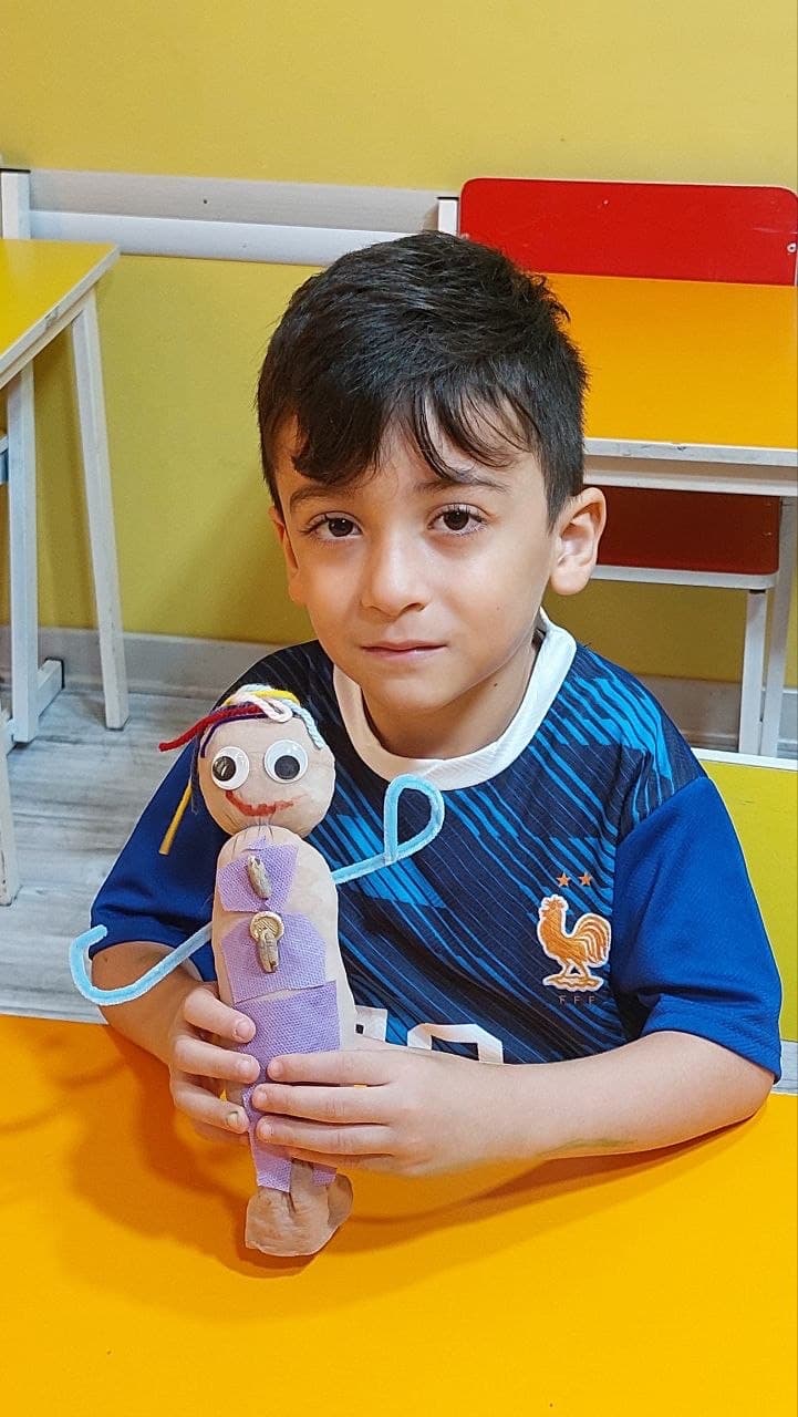 کودکستان و پیش دبستانی رزا